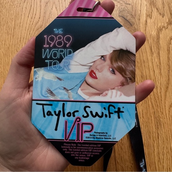 Taylor Swift 1989 VIP World Tour Lanyard Official - 3d material - Picture 5 of 6